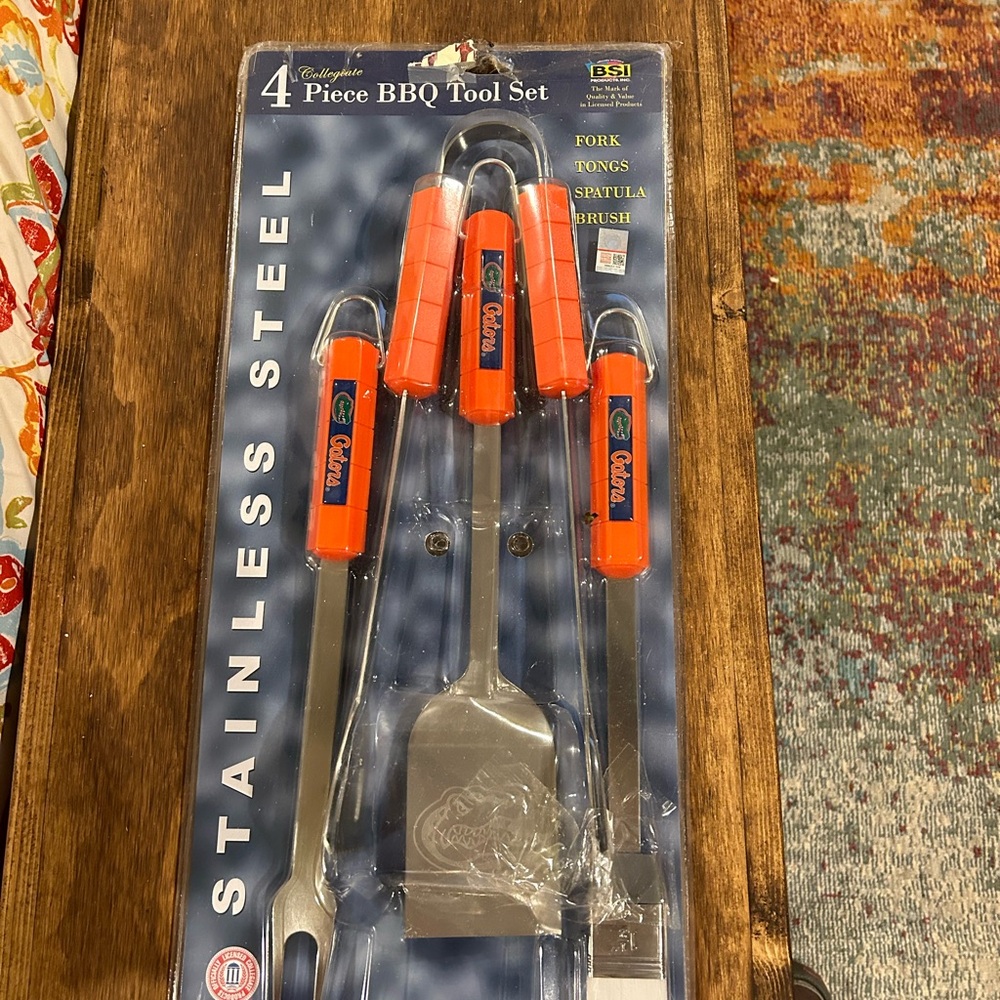 FLORIDA GATOR 4 PIECE BBQ SET